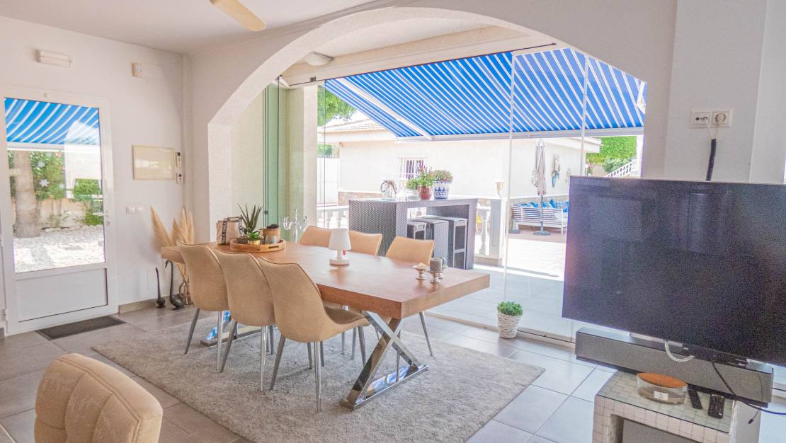 Venta - Chalet - Ciudad Quesada