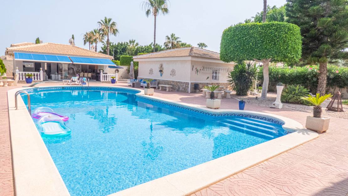 Venta - Chalet - Ciudad Quesada