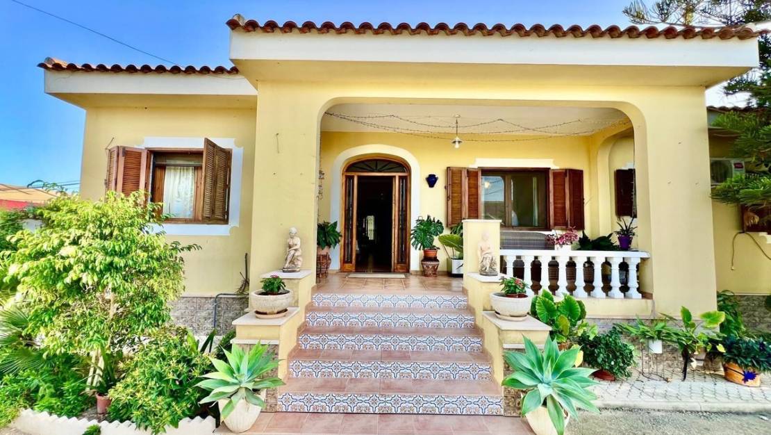 Venta - Chalet - Daya Vieja