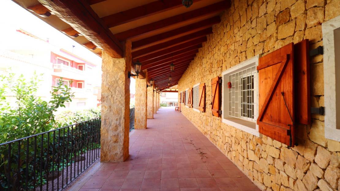 Venta - Chalet - Formentera del Segura - Los Palacios