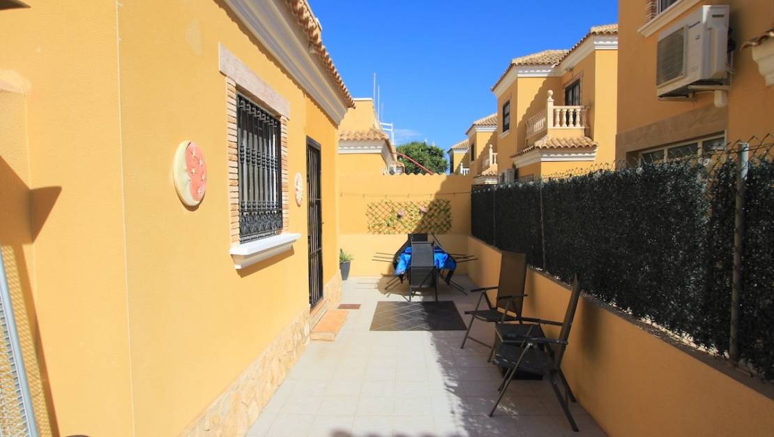 Venta - Chalet - Guardamar del Segura - Guardamar del Segura Centro