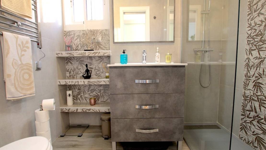 Venta - Chalet - Guardamar del Segura - Guardamar del Segura Centro