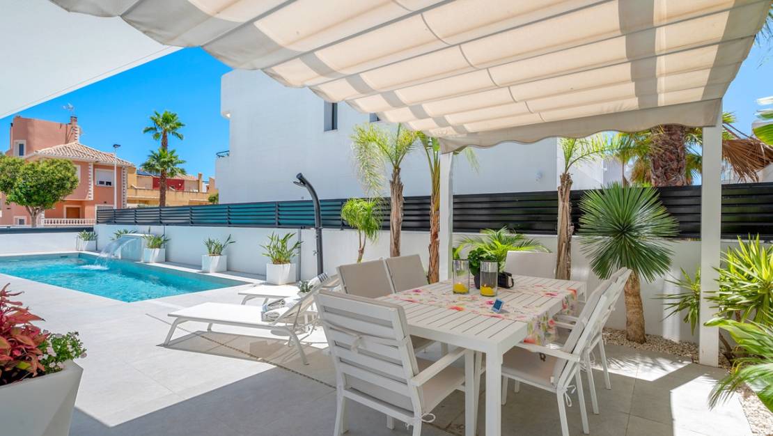 Venta - Chalet - Guardamar del Segura - Guardamar del Segura Centro