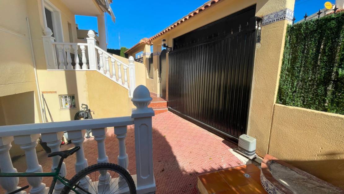 Venta - Chalet - Guardamar del Segura - Guardamar del Segura Centro