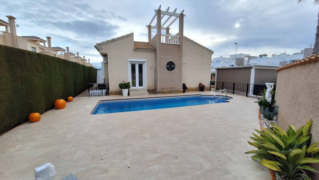 Venta - Chalet - Guardamar del Segura - Guardamar del Segura Centro
