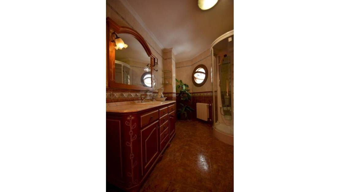Venta - Chalet - Guardamar del Segura - Guardamar del Segura Centro