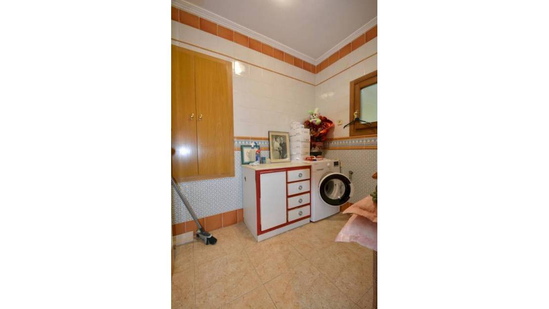 Venta - Chalet - Guardamar del Segura - Guardamar del Segura Centro