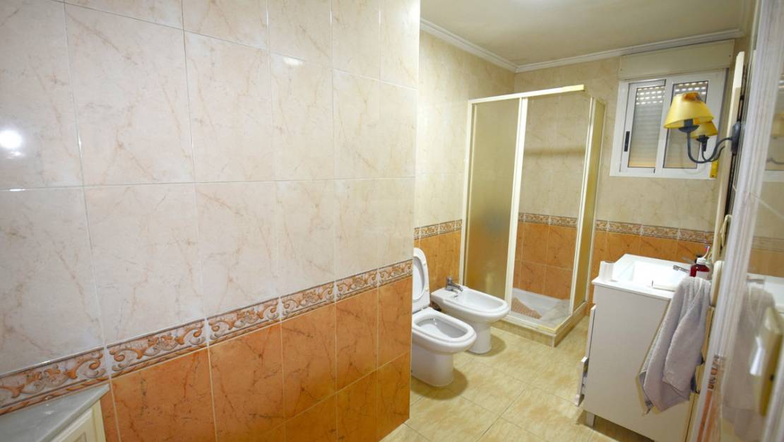 Venta - Chalet - Guardamar del Segura - Guardamar del Segura Centro