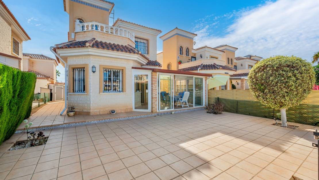 Venta - Chalet - Guardamar del Segura - Guardamar del Segura Centro