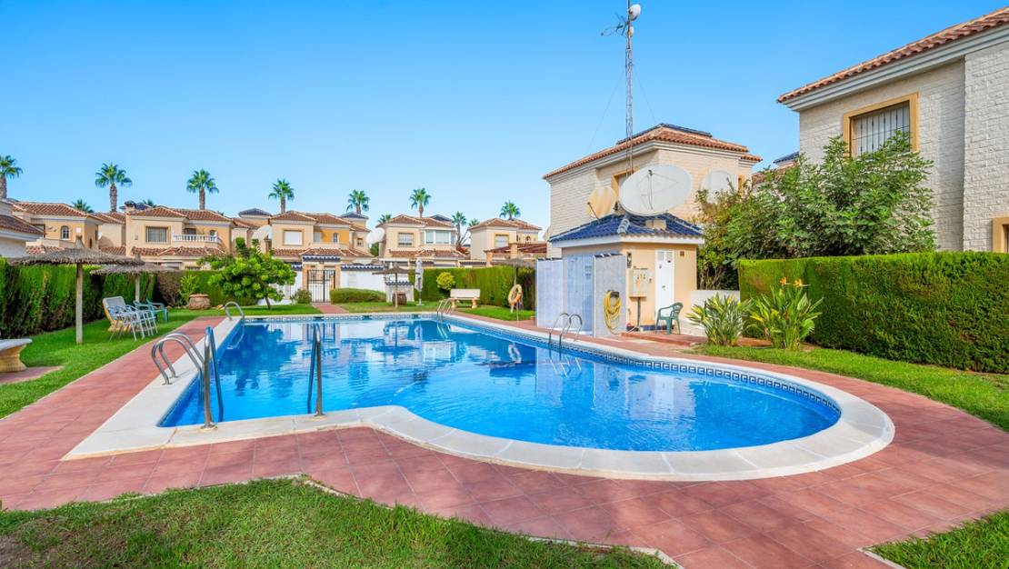 Venta - Chalet - Guardamar del Segura - Guardamar del Segura Centro