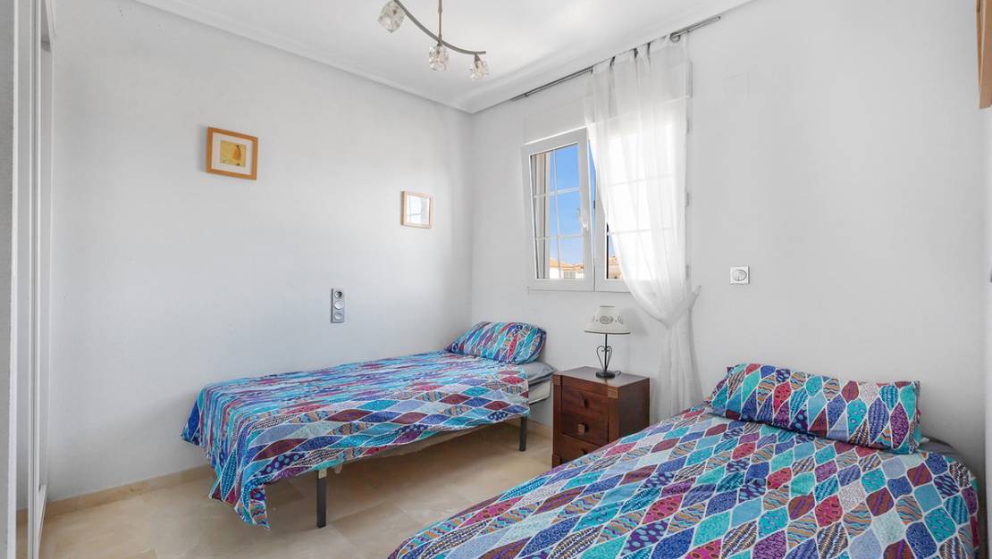 Venta - Chalet - Guardamar del Segura - Urbanización El Raso