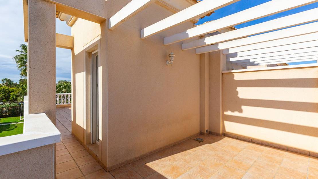 Venta - Chalet - Guardamar del Segura - Urbanización El Raso