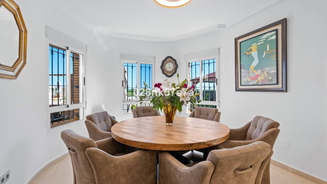 Venta - Chalet - Guardamar del Segura - Urbanización El Raso