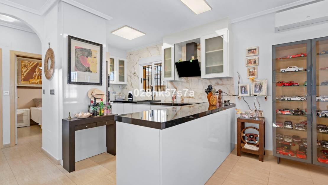 Venta - Chalet - Guardamar del Segura - Urbanización El Raso