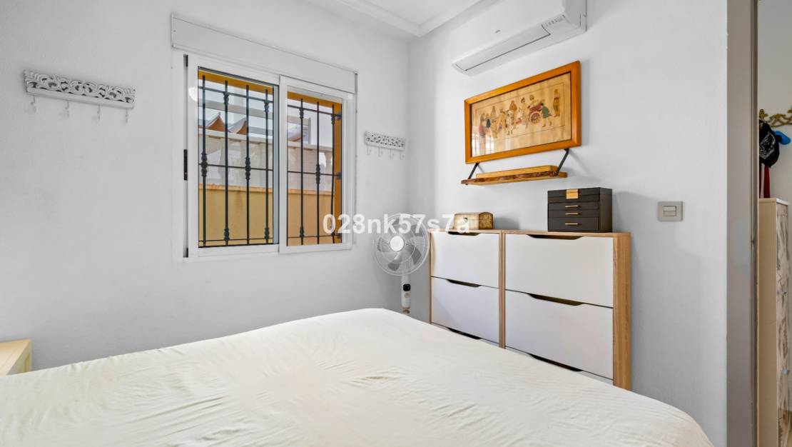 Venta - Chalet - Guardamar del Segura - Urbanización El Raso