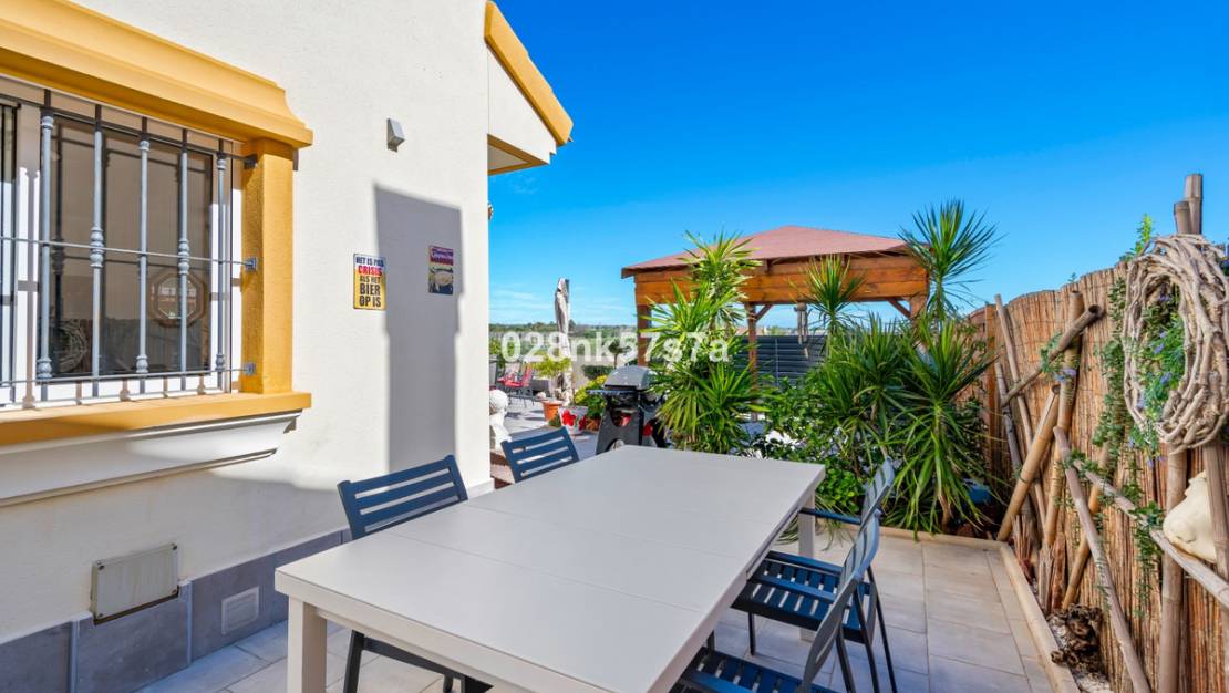 Venta - Chalet - Guardamar del Segura - Urbanización El Raso