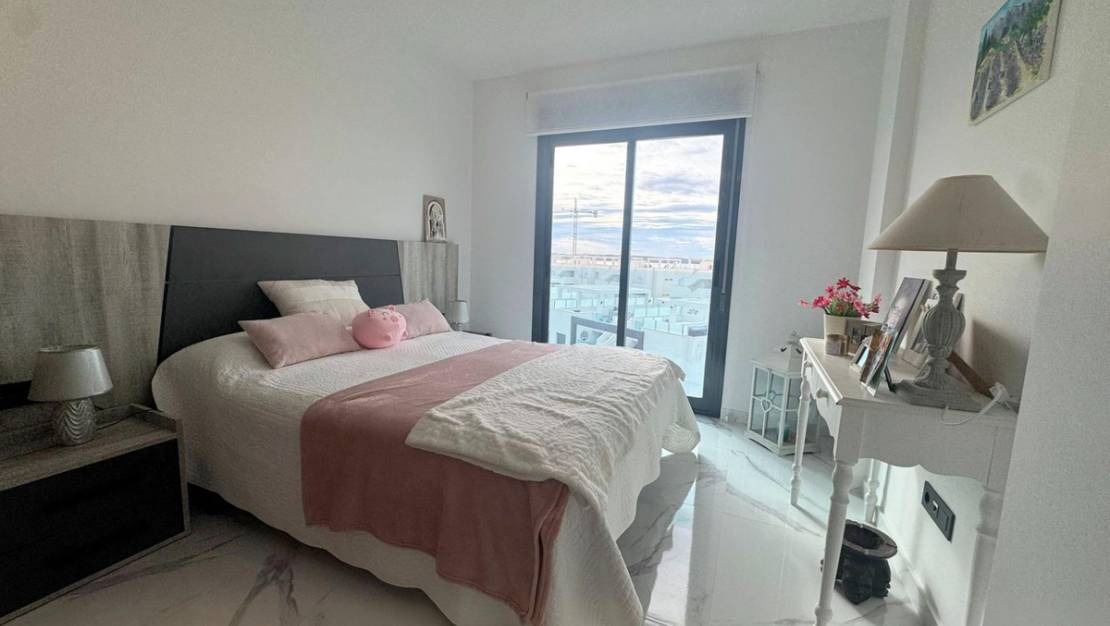 Venta - Chalet - Guardamar del Segura - Urbanización El Raso