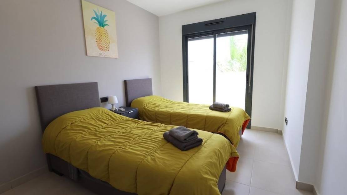 Venta - Chalet - Guardamar del Segura - Urbanización El Raso