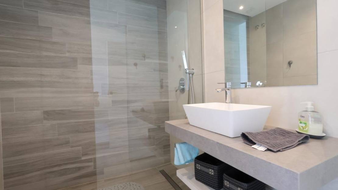 Venta - Chalet - Guardamar del Segura - Urbanización El Raso