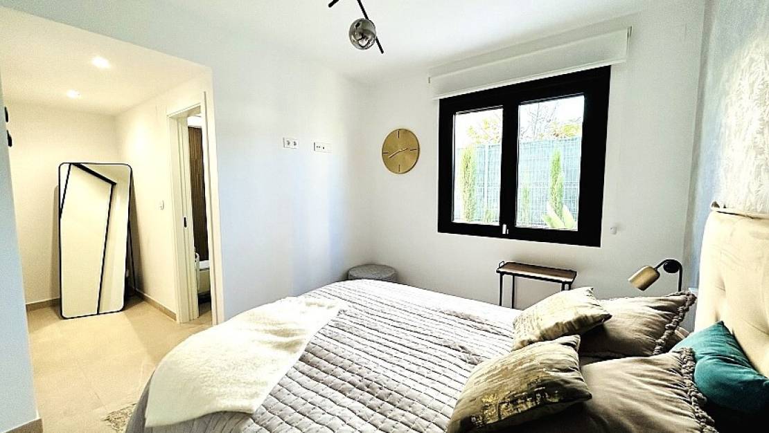Venta - Chalet - Guardamar del Segura - Urbanización El Raso