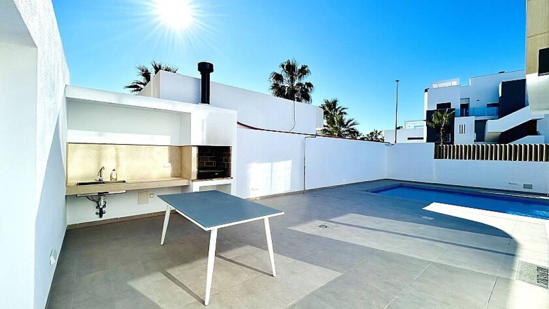 Venta - Chalet - Guardamar del Segura - Urbanización El Raso