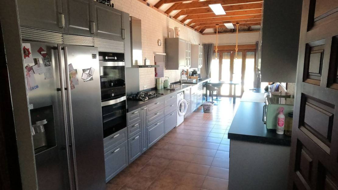 Venta - Chalet - Jacarilla