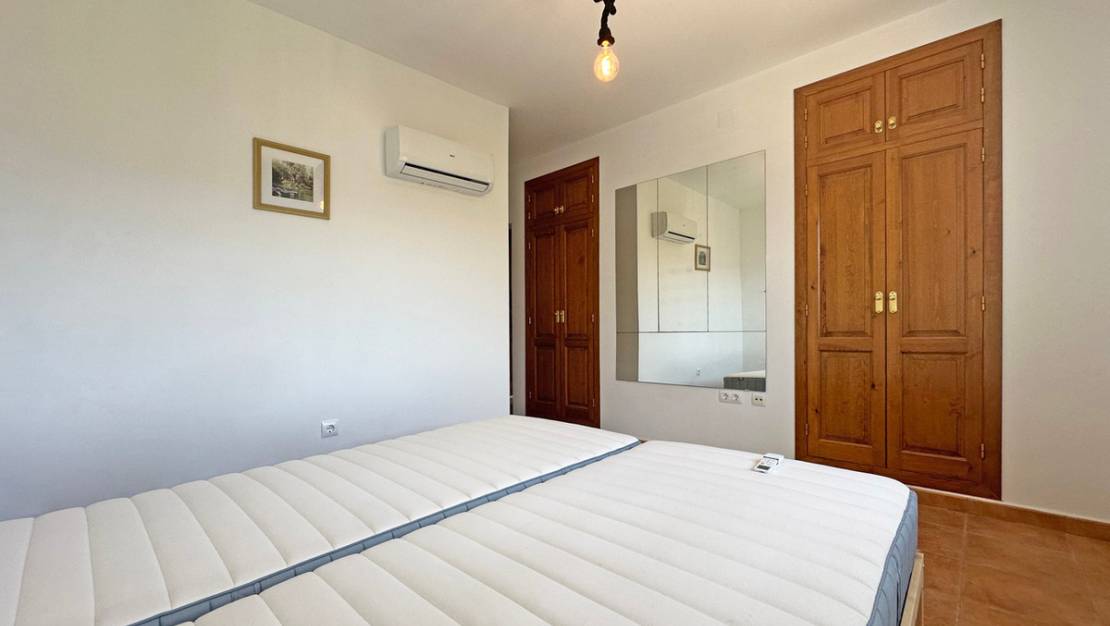 Venta - Chalet - Jalón - Jalon Centro