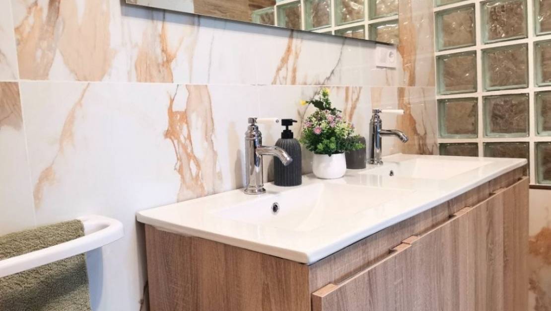 Venta - Chalet - L'Alfás del Pi - Albir