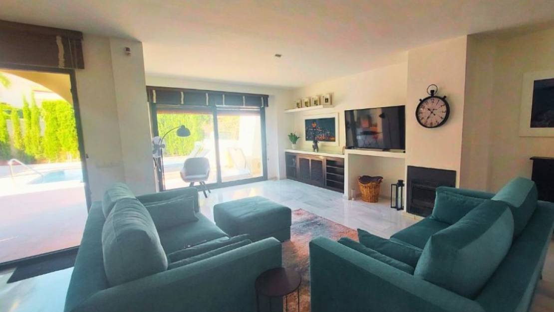 Venta - Chalet - L'Alfás del Pi - Albir