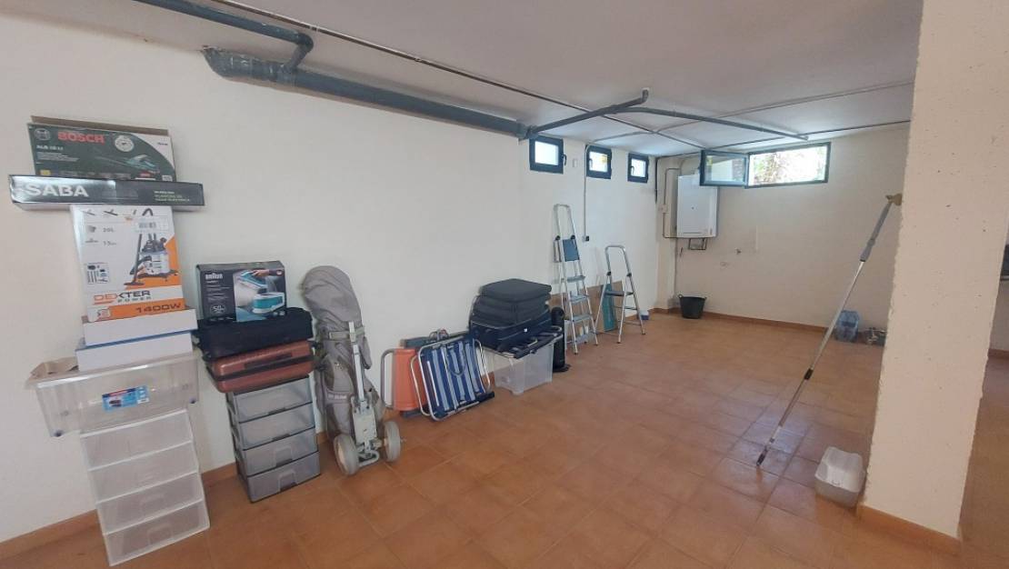 Venta - Chalet - L'Alfás del Pi - Albir