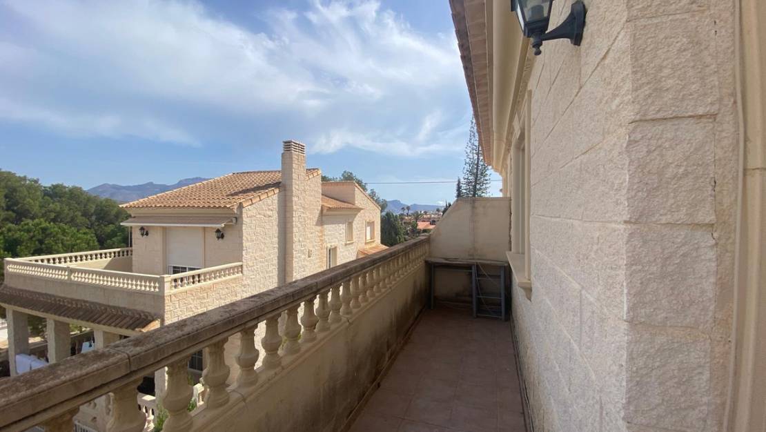 Venta - Chalet - L'Alfás del Pi - Albir
