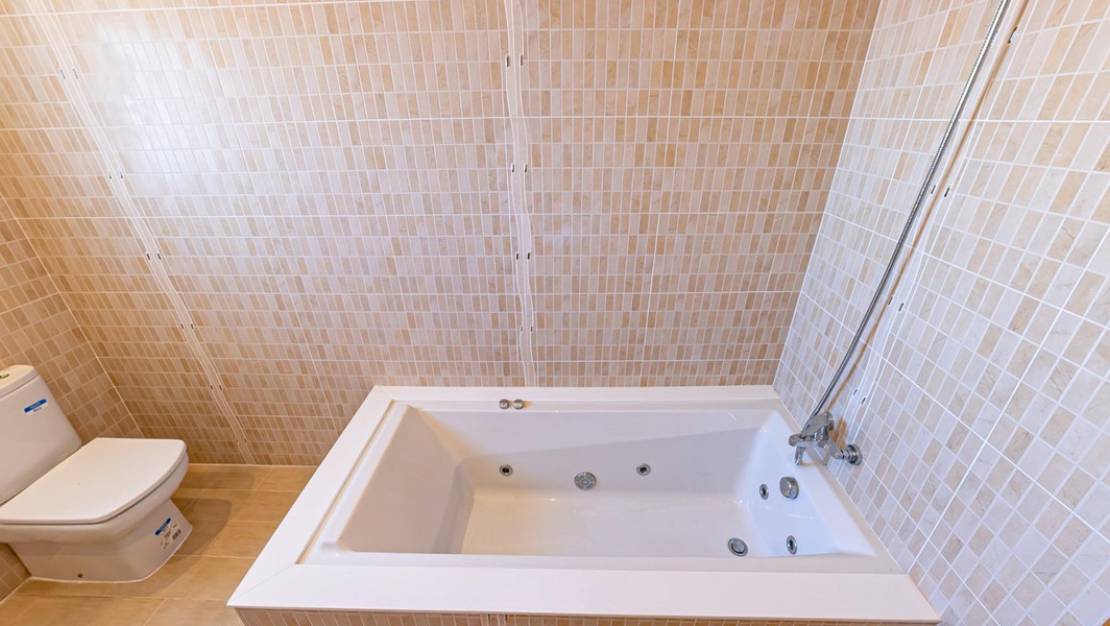 Venta - Chalet - L'Alfás del Pi - L'Alfás del Pi Centro