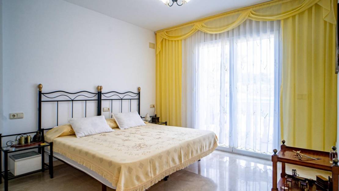 Venta - Chalet - L'Alfás del Pi - L'Alfás del Pi Centro