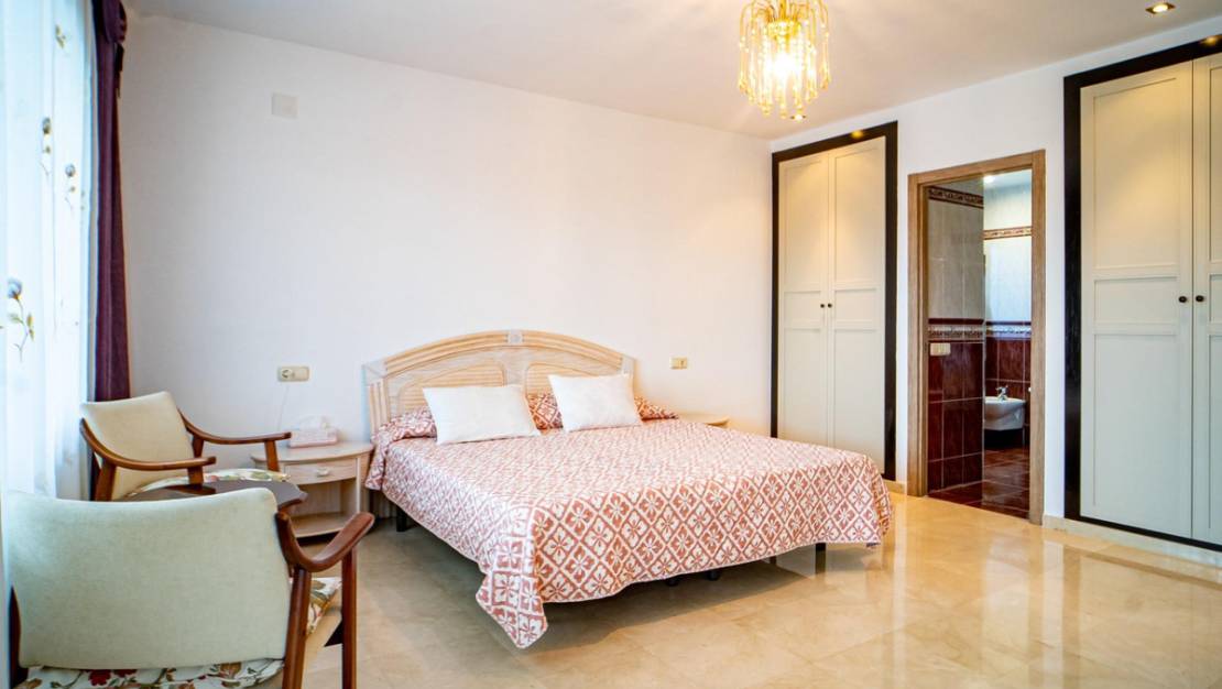 Venta - Chalet - L'Alfás del Pi - L'Alfás del Pi Centro