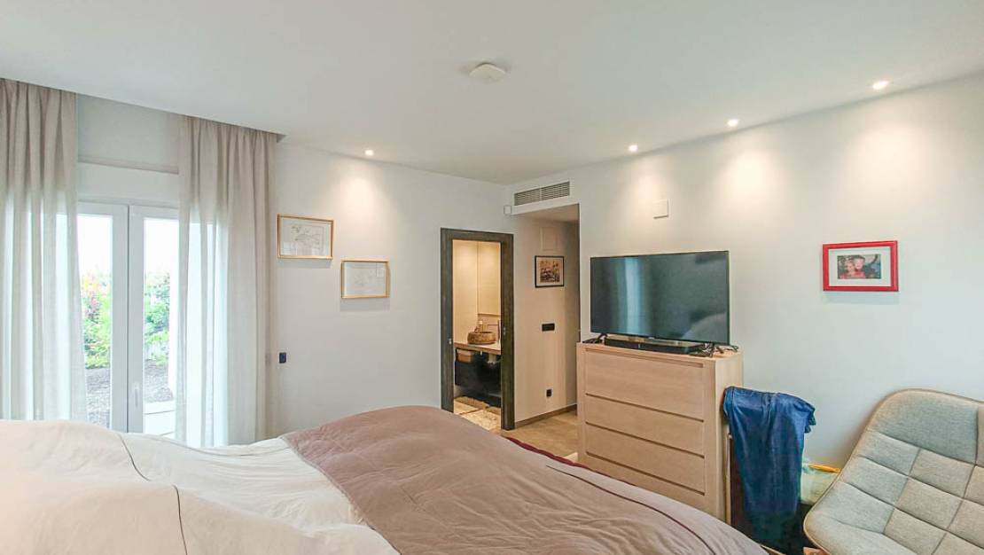 Venta - Chalet - La Finca Golf and Spa Resort