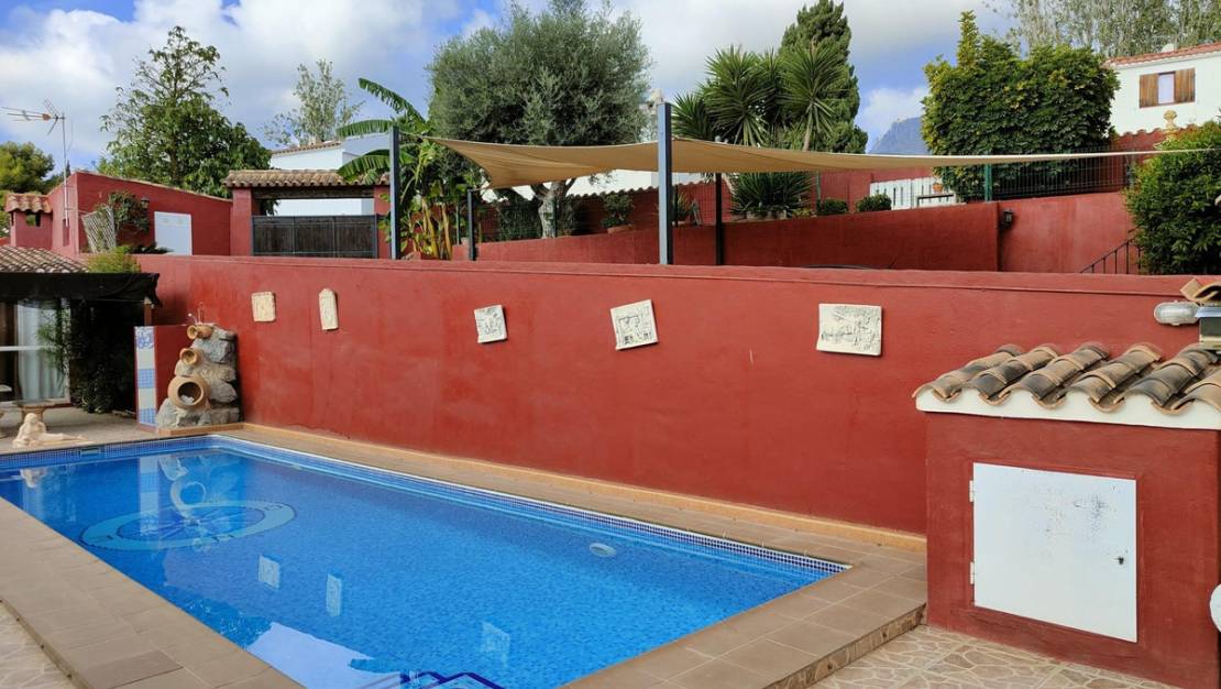 Venta - Chalet - La Nucía - La Nucia Centro