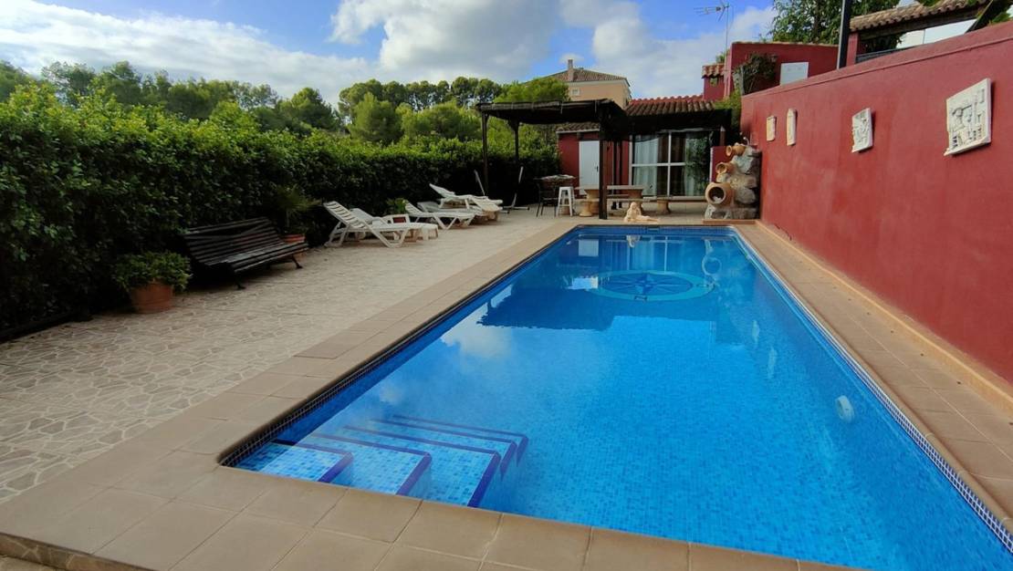 Venta - Chalet - La Nucía - La Nucia Centro