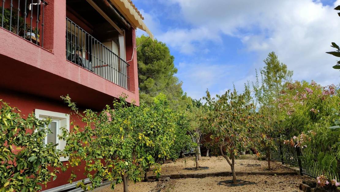 Venta - Chalet - La Nucía - La Nucia Centro