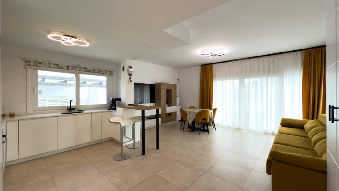 Venta - Chalet - La Nucía - La Nucia Centro