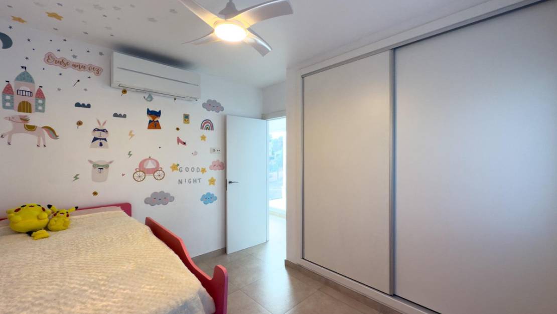 Venta - Chalet - La Nucía - La Nucia Centro