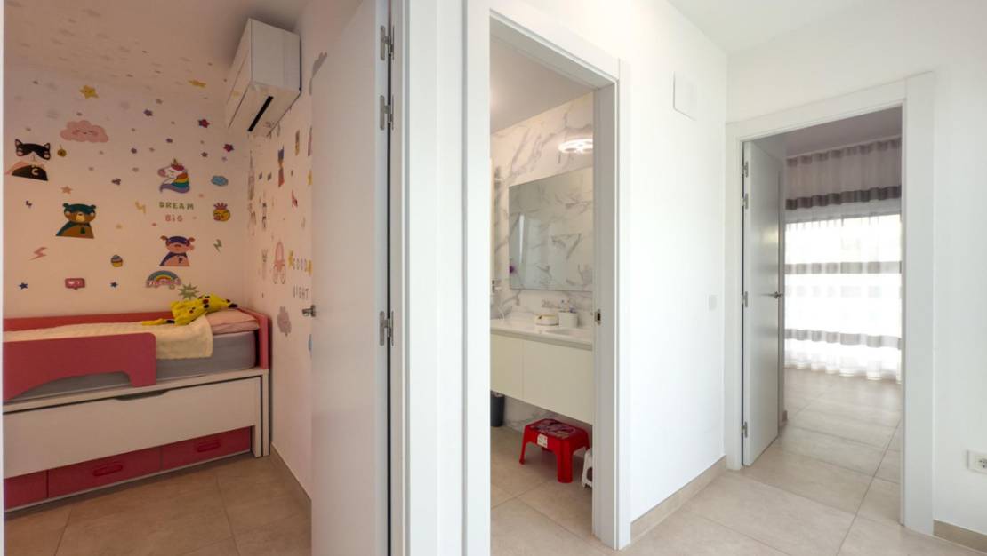 Venta - Chalet - La Nucía - La Nucia Centro