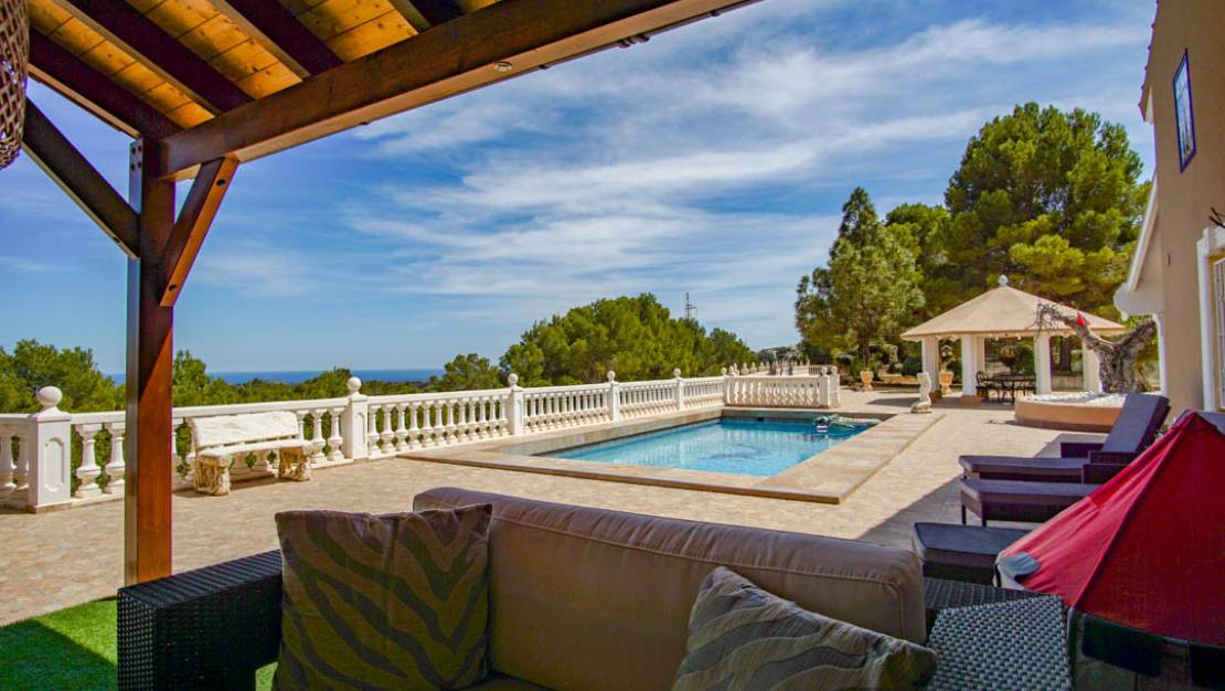 Venta - Chalet - La Nucía - La Nucia Centro