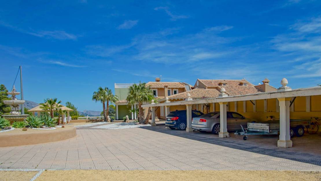 Venta - Chalet - La Nucía - La Nucia Centro