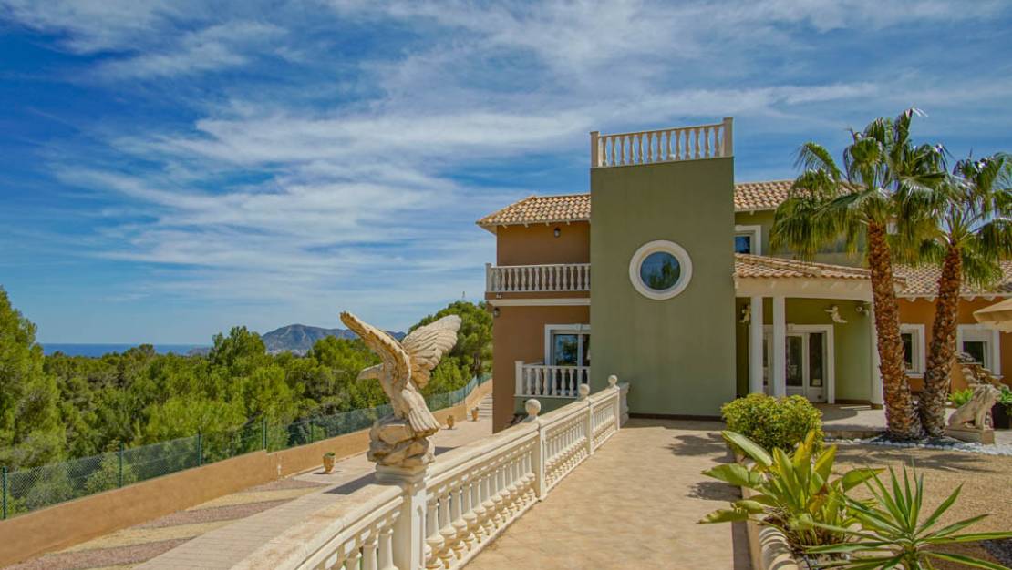 Venta - Chalet - La Nucía - La Nucia Centro