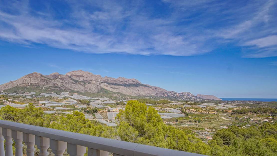 Venta - Chalet - La Nucía - La Nucia Centro