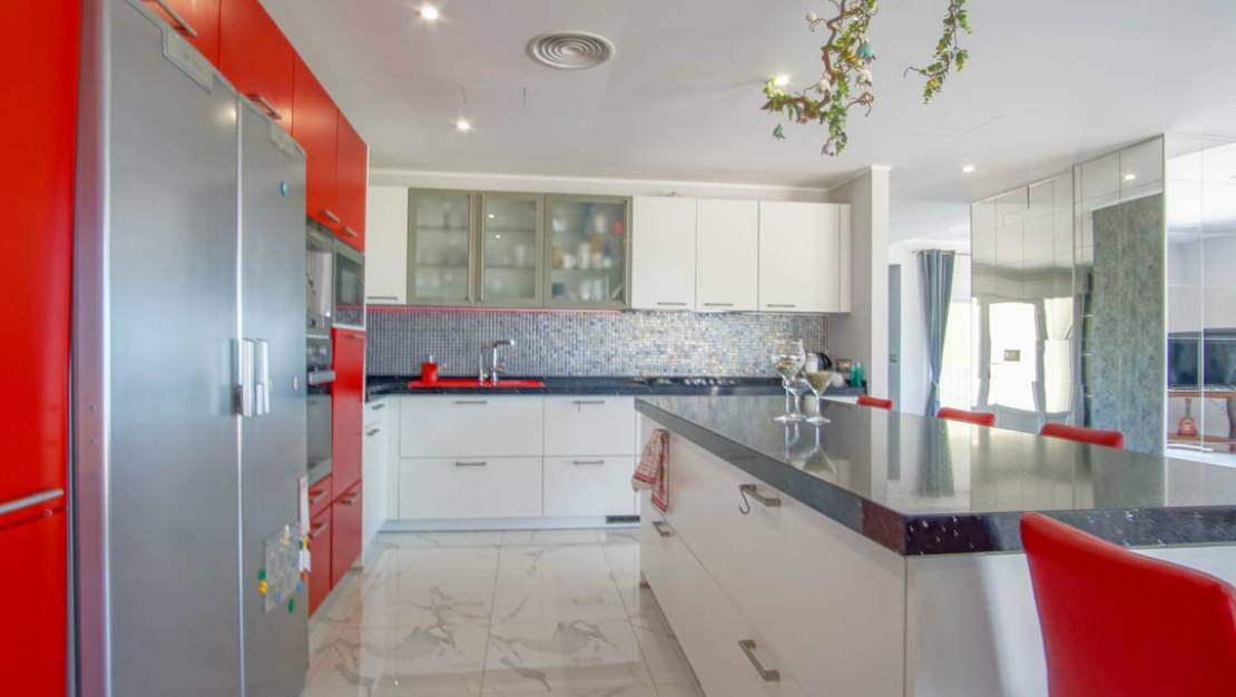 Venta - Chalet - La Nucía - La Nucia Centro