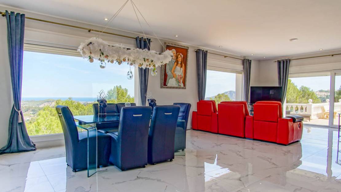 Venta - Chalet - La Nucía - La Nucia Centro