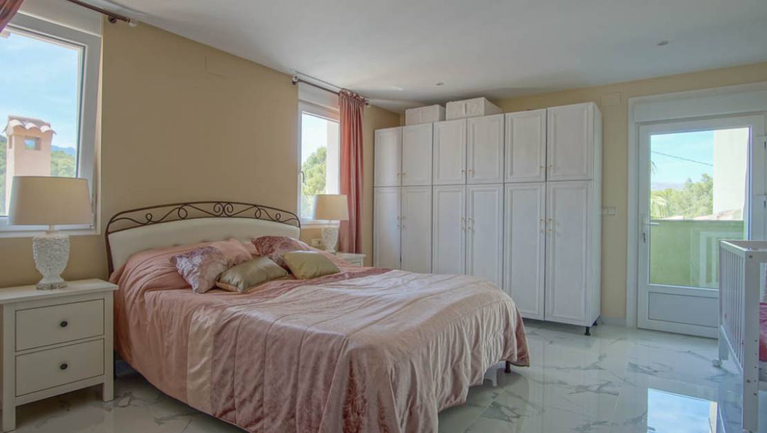 Venta - Chalet - La Nucía - La Nucia Centro