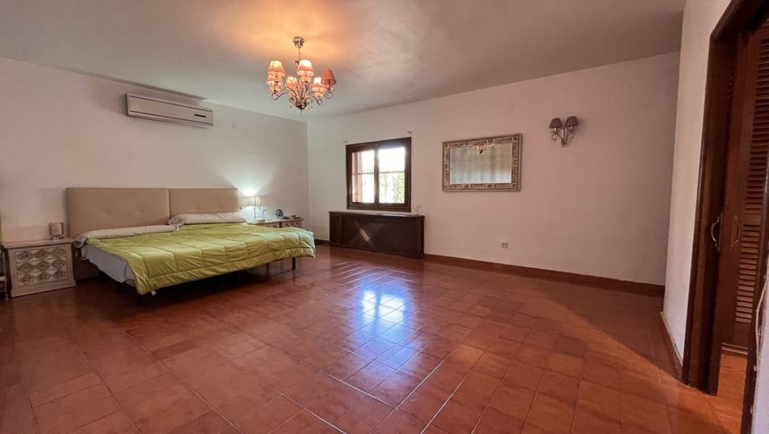 Venta - Chalet - La Nucía - La Nucia Centro