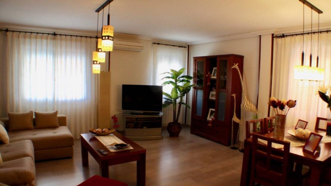 Venta - Chalet - La Nucía - La Nucia Centro